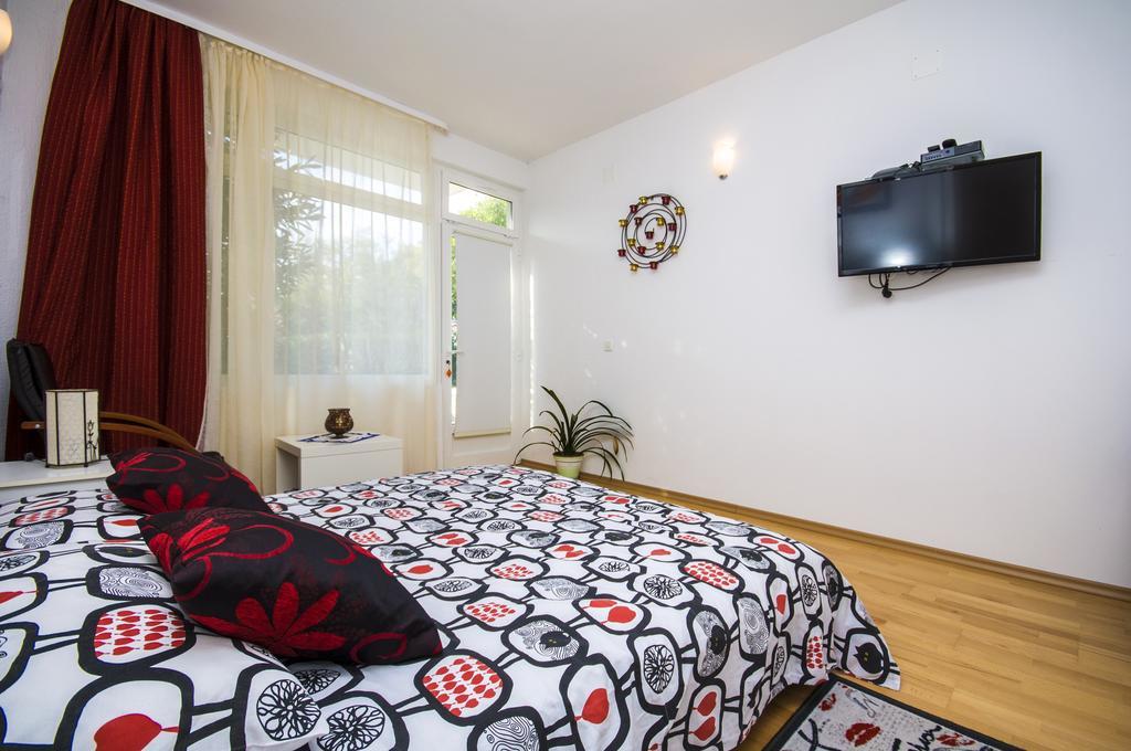 Apartments Daria โรวีน ภายนอก รูปภาพ