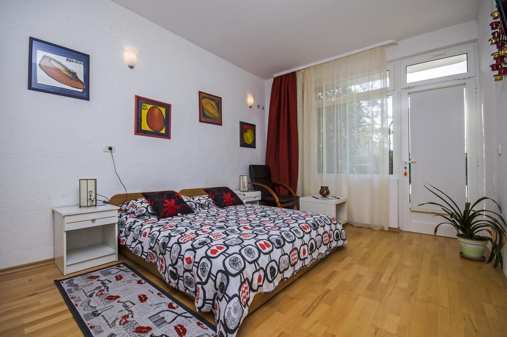 Apartments Daria โรวีน ภายนอก รูปภาพ